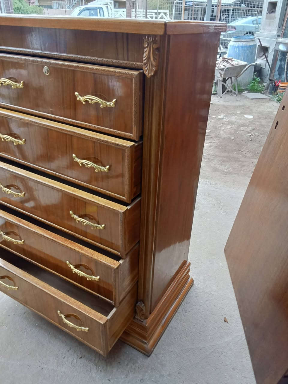 للبيع سعر 175 ارتفاع 140 عرض 95 نزال 50 صاج


**إذا كنت صاحب هذا الإعلان وتريد حذفه لأي سبب، رجاءا أرسل رسالة إلى الدعم الفني**