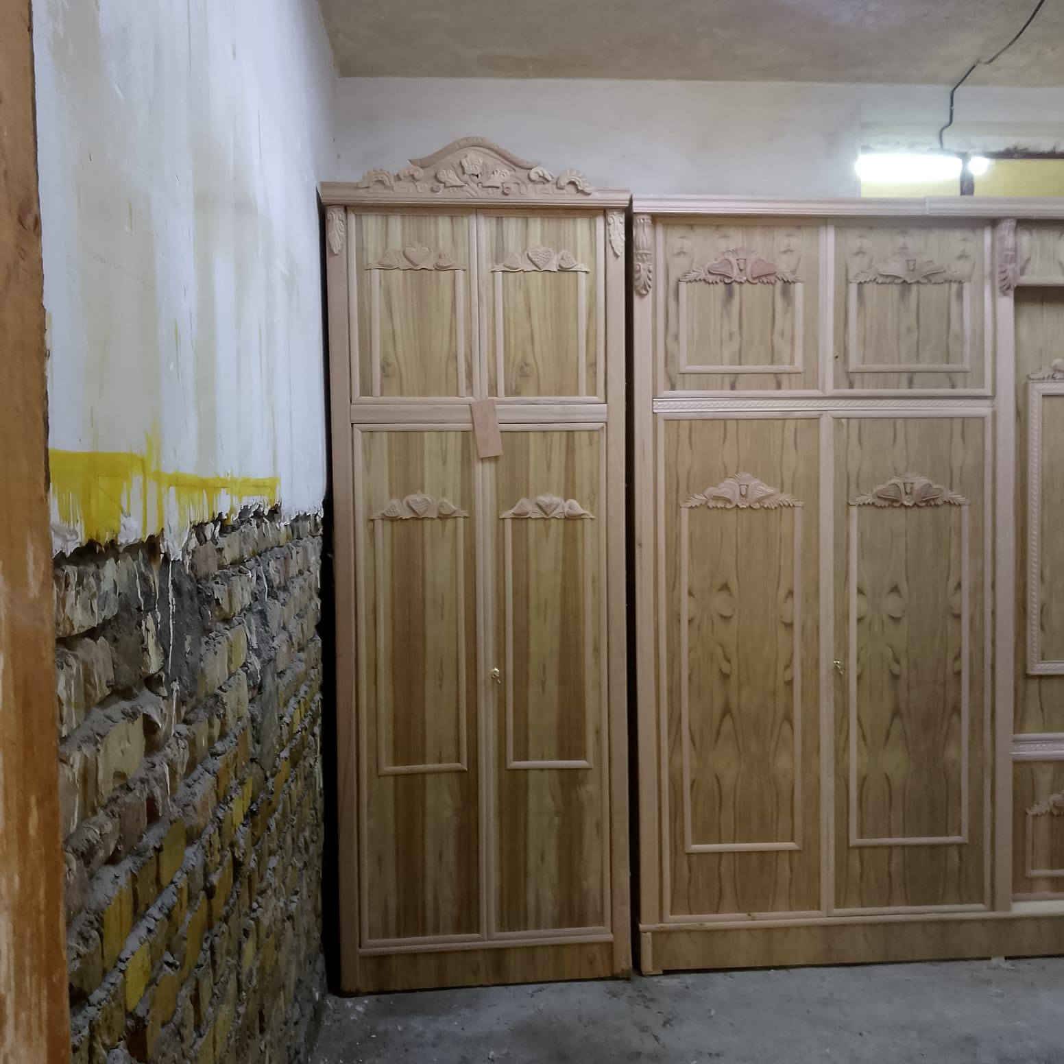 #معمل ومعرض  المحقق  💐
#الون العسلي💪
غرفه سته أبواب شغل ثقيل  وجه الباب خمسه ملم الداخل واربع ملم  صاج🤏 الصبغ حراري 

السعرمليون 650 فقط
للأستفسار مراسلة الصفحة 📩
او الاتصال ☎️ ☎️
(*********** )

يتوفر  Viber / 
‏WhatsApp /
