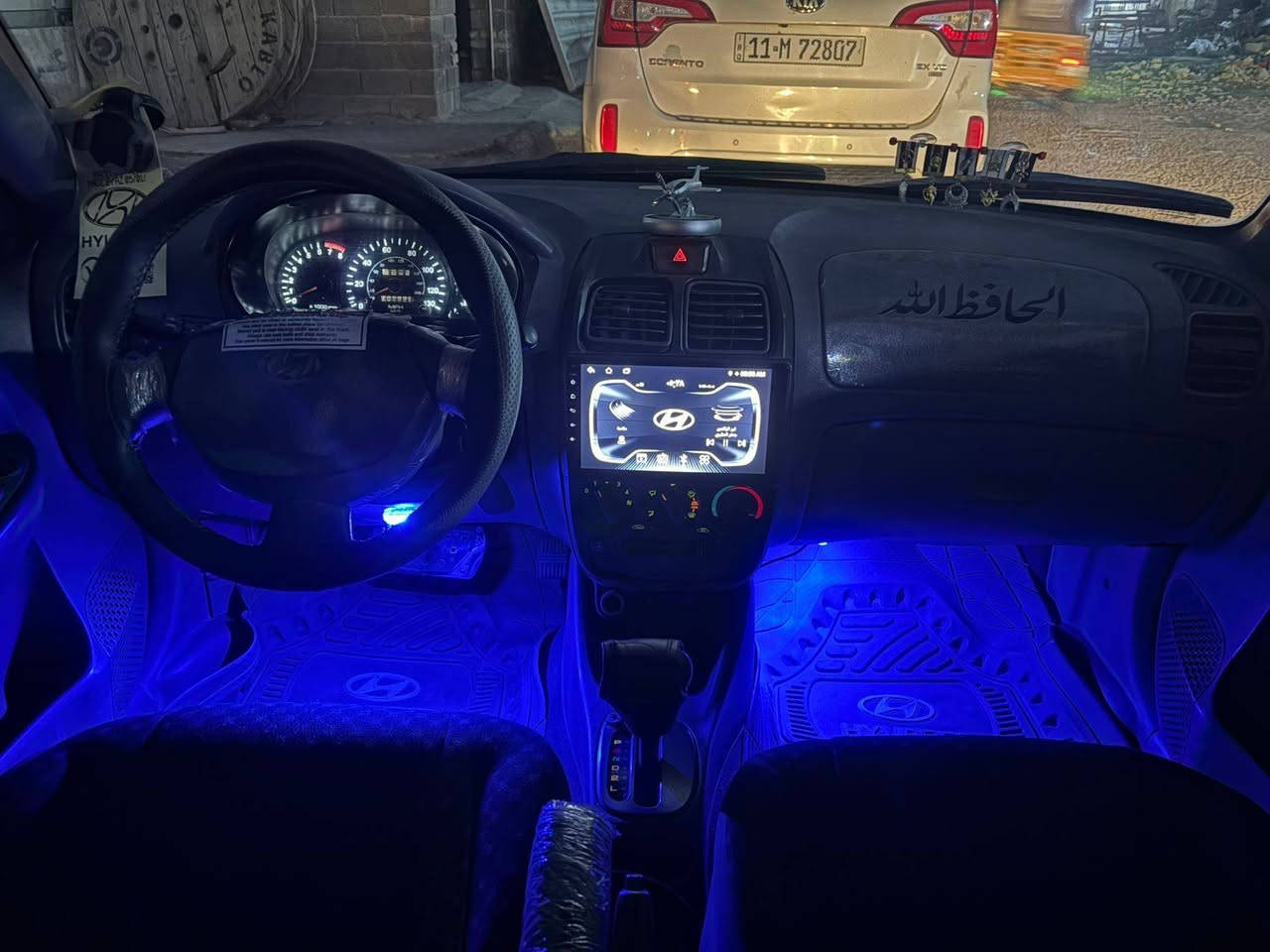 سياره اكسنت موديل 2002محرك ومكينه مكفولات شادلهة محرك مال اكسنت صابونه  صدرهة جديد   تدفئه تبريد شغال   مصبوغه صبغ عام للجماليه الرقم بغداد النكليزي مصفره غرامات السعر 54 ورقه ***********
