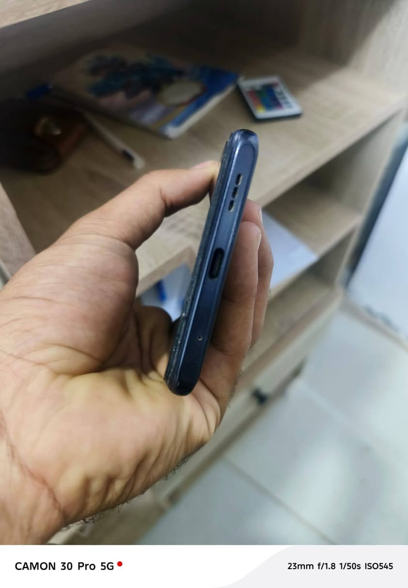 ريدمي نوت 10 برو ماكس 128 عشوائيه 6 مبدل شاشه  اصليه بدون تقطيع وضهره مكسور سعره 95 الف بي مجال بسيط  
تواصل واتساب او ماسنجر
***********

