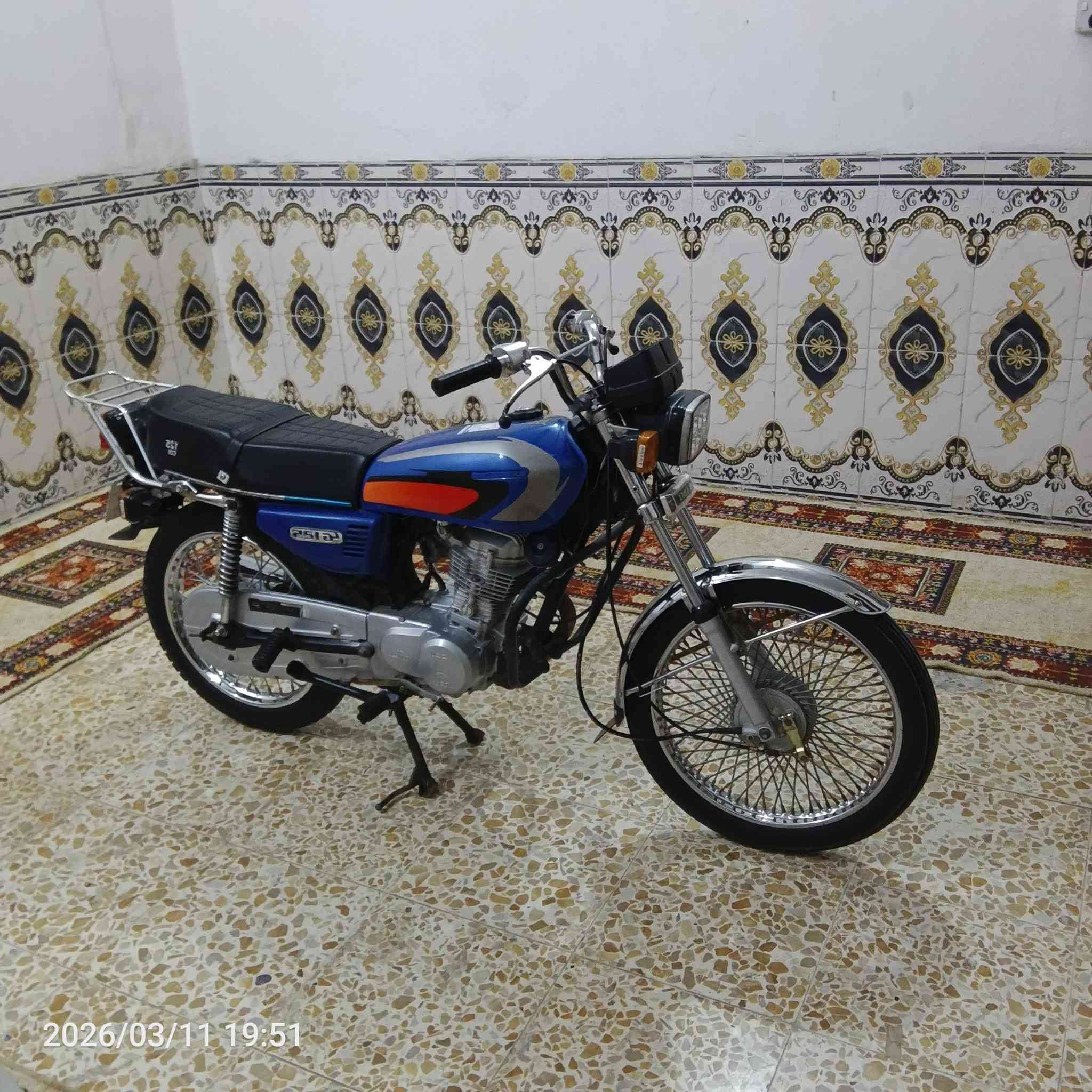 السلام عليكم شباب 19 نامه اوراق اصولي دراجه حلوه خير من الله كنا بس ما بيها سعرها 550 وبيها مجال ان كان الكوت شارع النفط ***********
