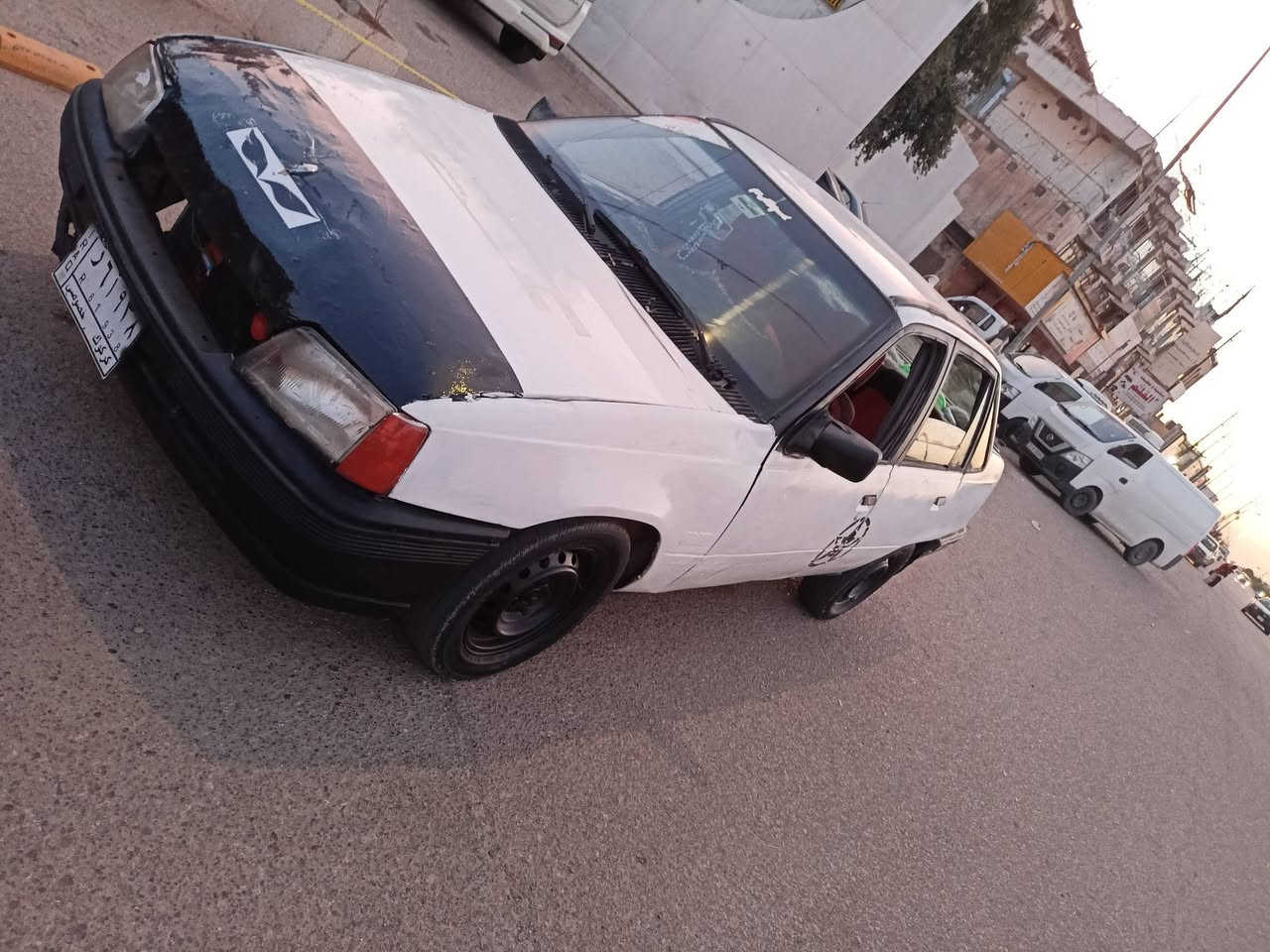سلامعليكم اوبل كاديت كير عادي محرك 18دوش بي خيط بخار 
كهربائيت كله شغاله لايت زينون دبل اشاره مسجل شاشه 
تخم تايرات نص عمر صدر جديد باتري جديد 
سياره بل بانزين جداحه 
رقم كركوك خصوصي ار 
سنويه خضر ماندل صاحبه 
مستمكاته كامله يمي
السعر 10
‏‪0786 420 6718‬‏
