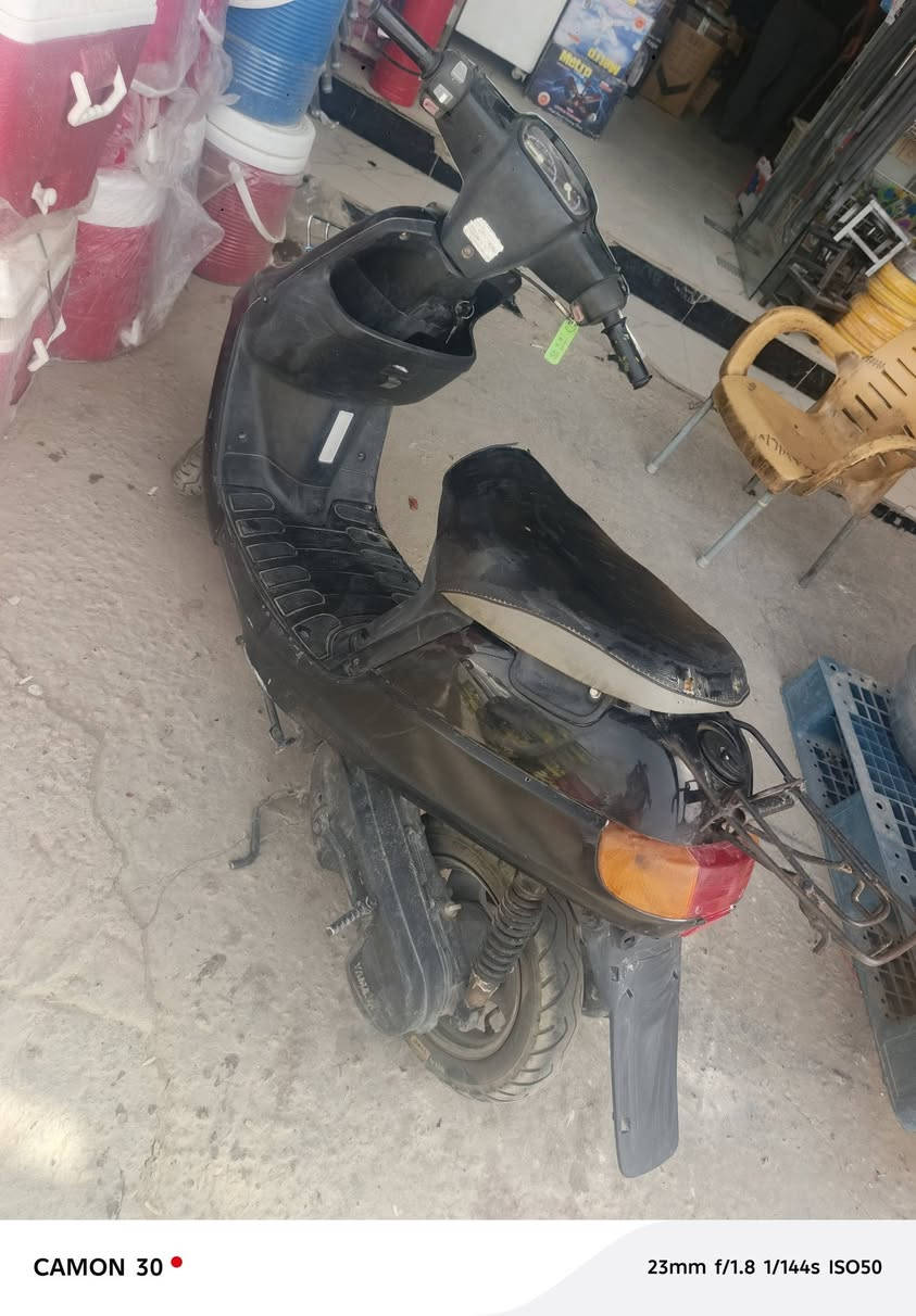 دراجه بترا للبيع مفتوحه سلف هندر شغال لايت 
السعر ٢٧٥ /و بيها مجال 
***********
ناصرية تقاطع سجن الاصلاحي
