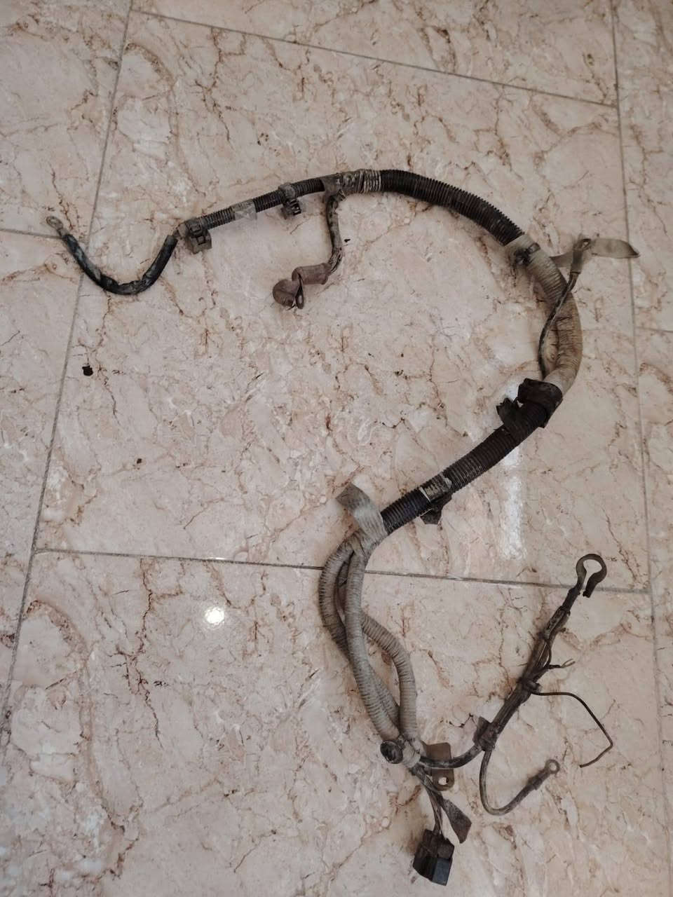 السلام عليكم
غراض لانسر بومه للبيع
كلمن و سعره
المكان بغداد
اتصال واتساب ***********
