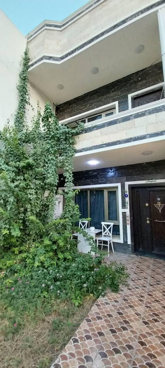 عرض حصري مكتب المسار الهندسي
🔥🔥🔥🔥
منزل كلاسك الموقع البنوك الميثاق..

الواجهة 4.5.           النزال 20 

المساحة 90 متر 

يحتوي كراج + حديقة + خدمات صحية + استقبال ظيوف + منور + مطبخ طعام + خدمات صحية + صالة 
ط1///2غرف نوم + خدمات صحية بيتونة + سطح 
احمد الجبوري 
التسلسل 61 
السعر والعروض داخل الرابط

https://t.me/Almsa34

للاستفسار ادارة المكتب 
***********
