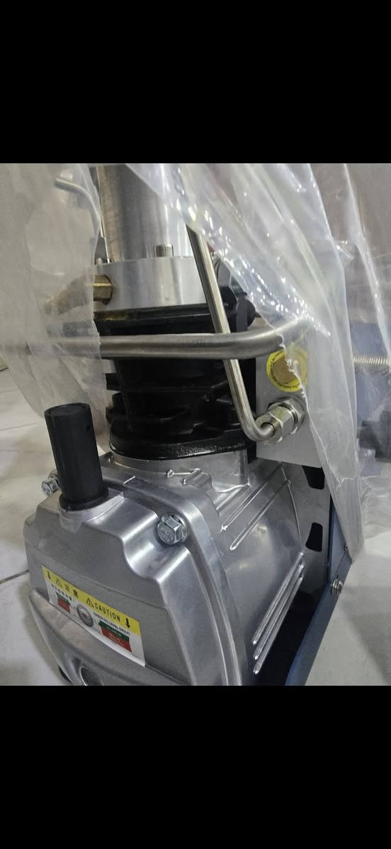 السلام عليكم ورحمة الله وبركاته كمبريسر للبيع  دبل بوري ما مستخدم بس مرة من اول تشغيلة شغلتة للفحص ورجعتة للكارتون جديد 100%100.   عنوان كربلاء ***********
***********
