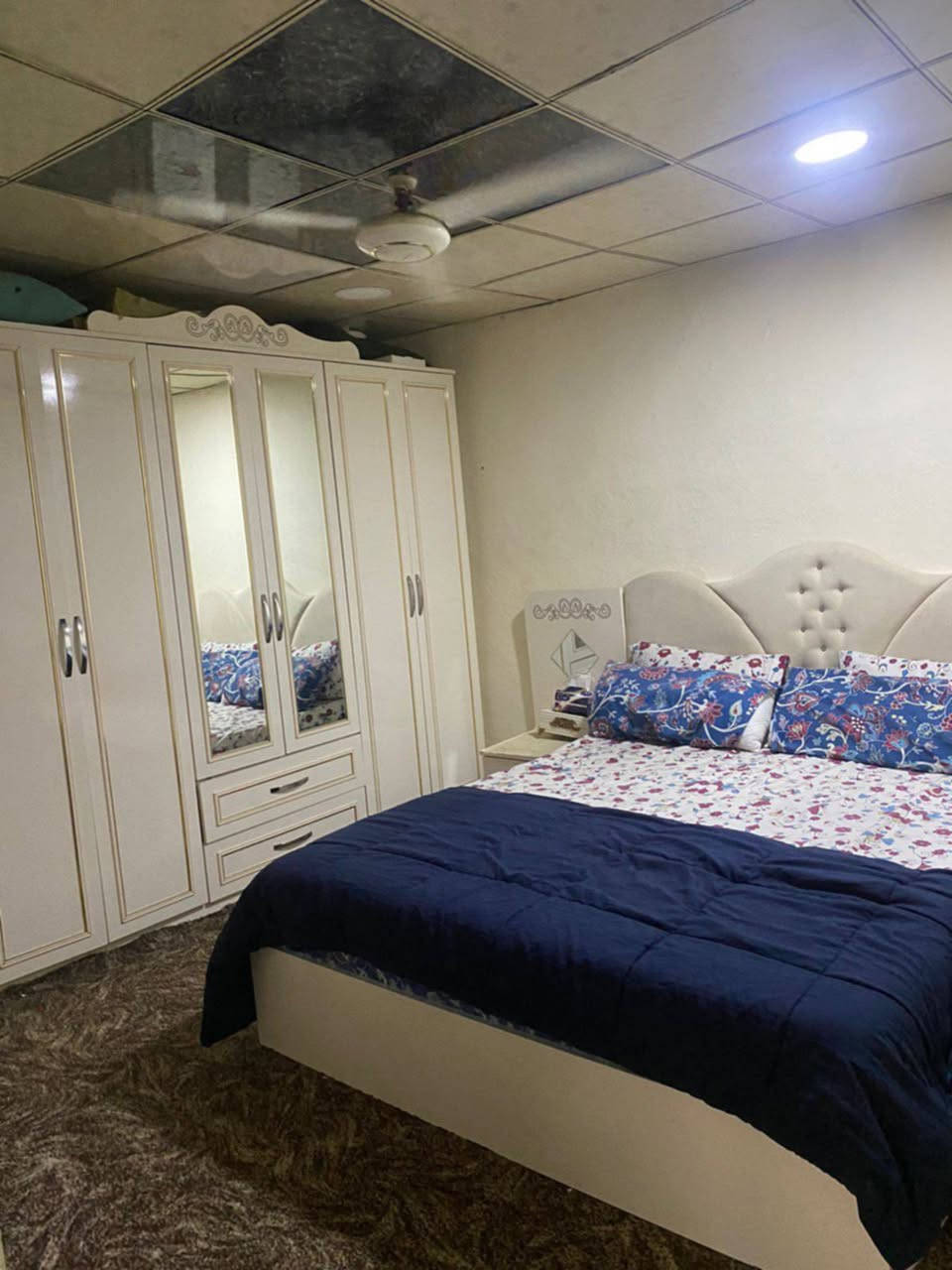 خانی بوو فروتنێ3.80$دەفتەر ورقا،دووخرفە  +مطبغ وحدیقه+دکانەک لبن 160متر,(محلاگەلی دهوکێ)

***********
