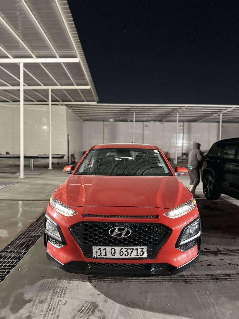 كونا
2020
لون مميز
ماشيه 35mi
السياره جديده جداً 
حداديه 100
كير ومكينه 100
بدون حادث تخريب وشخوط 5 قطع صبغ.
مواصفات
محرك 2000 
شاشه
3 انظمه قياده
كامره خلفيه
المواصفات المعروفه
مكاني بغداد الكرخ
السعر129 وبيه مجال
للاستفسار *********** 
موجود واتساب
