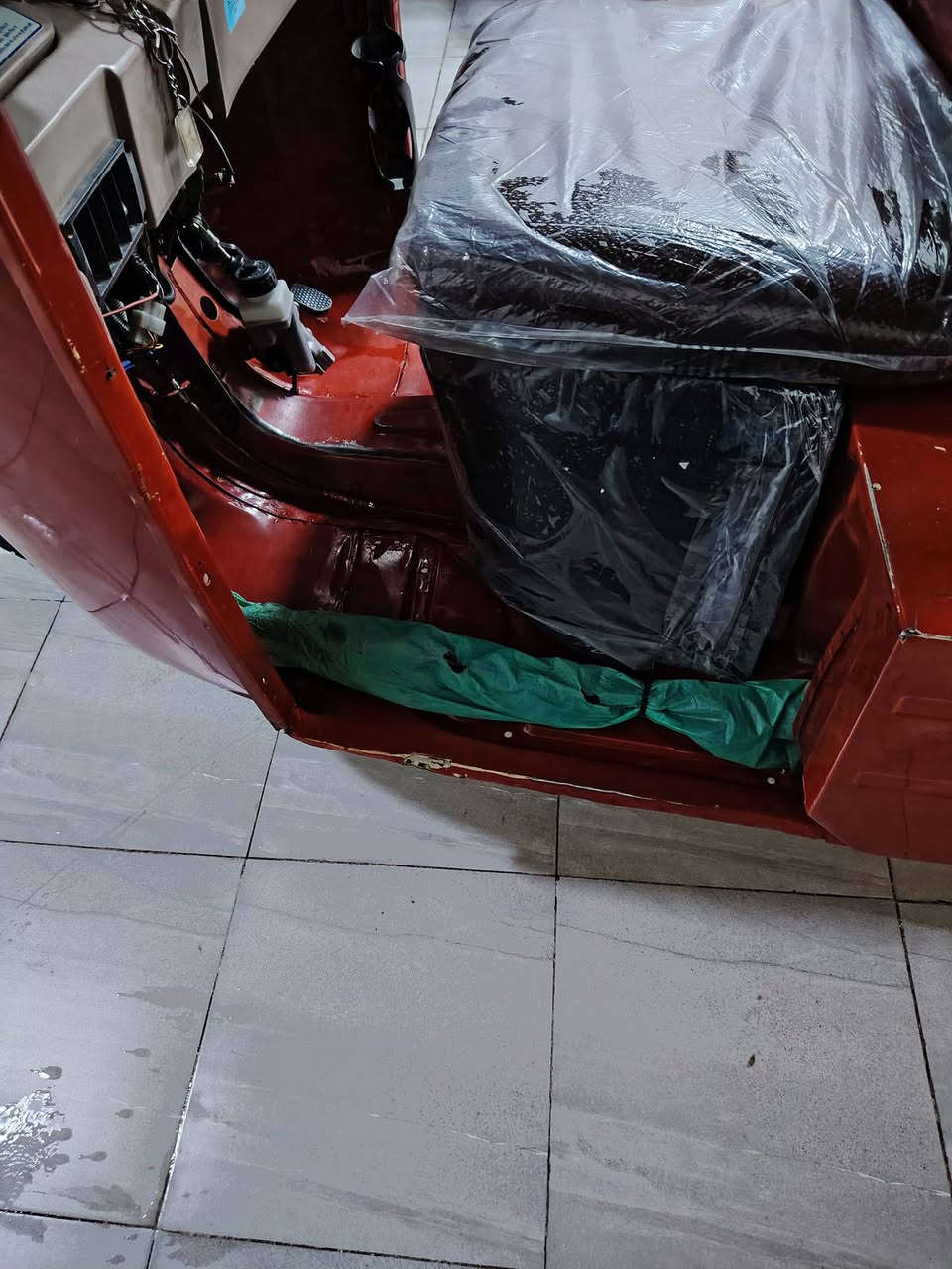 سلام وعليكم تكتك للبيع موديل 2018 معمره فقط دوس   رقم ***********
