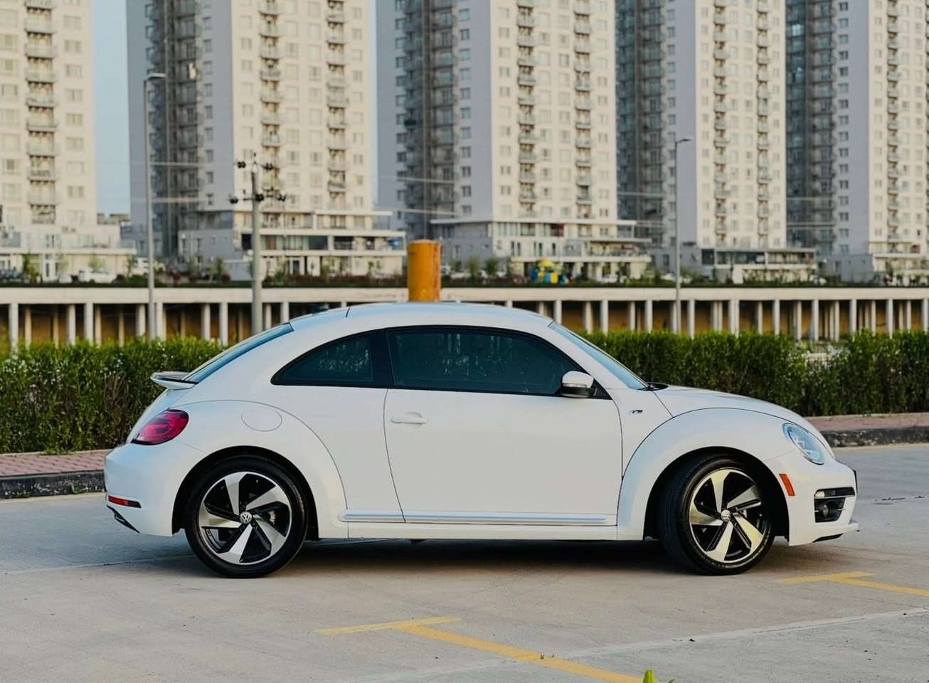 Vw beetle 2018 clien
45000 km
20 tuorbo
***********
Sulimanya
فولكس واكن بيتل 
موديل ٢٠١٨ 
محرك ٢٠ توربو
بدون صبوغ و تبديل 
بصمة + كشن جلد + كشن هيتر
