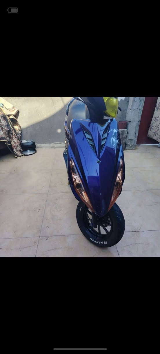 للبيع ماكس مضلع ياباني نكره سلف تأيرات جدد شغاله مزوده تزويد ياباني الول فتحه الهه كلشي يشتغل بيهه وشرط شلعه ومعدل السعر  ب 525 مكان قرنه شرش رقمي ***********
