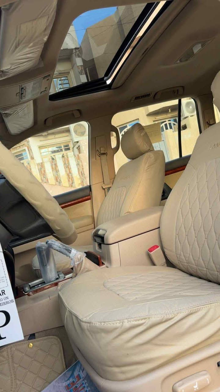 سلام عليكم
سياره  لاندكروز  ابيض ٢٠١٤ نظيفه جداااا جاهزه من كل شي ماشيه ١٤٣ الف فطيم بغداد السياره جاهزه من كل شي السعر ٤٠٠٠٠الاتصال***********
