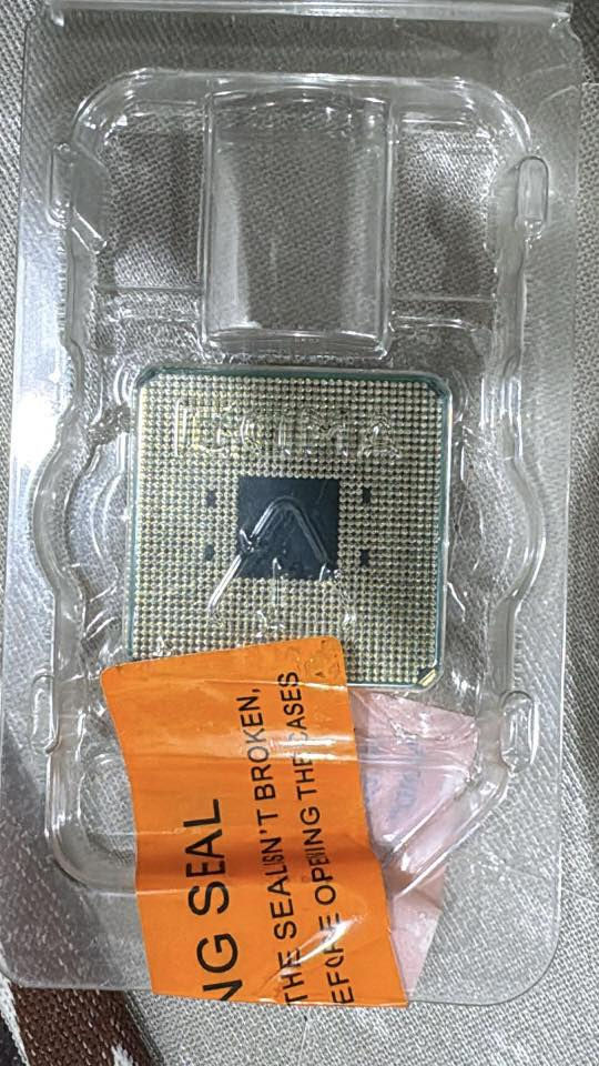 AMD Ryzen 7 5700G ( Tray )  للبيع
الحالة : جديد ( غير مستعمل ) 🆕
السعر : 165 الف 💴 
واتساب : *********** ☎️
