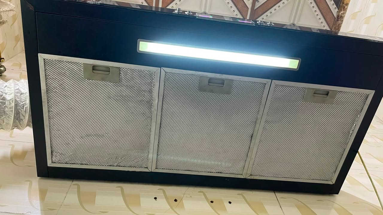سلام عليكم مرشحه للبيع نظيفه كلش وجديده شغاله ب الكامل سرعتين سعرها 90وبي مجال ***********
