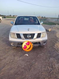 نيفاره للبيع مديل 2008 مكفوله رقم كوت سعر 75 وبيها مجال 07818599000