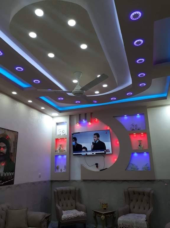 السلام عليكم
بيت زراعي للبيع مساحة ١٦٢م حي النفط قريب ع بنزين المهدي 
طابق الأول صالة وغرفة وبراني ومطبخ وصحيات 
الطابق الثاني غرفتين وصالة وحمامات البيت جدآ نظيف ومرتب 
السعر 125 مليون 
***********
