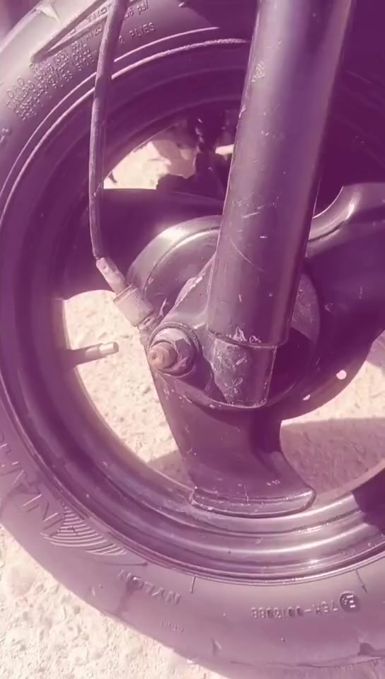 سلام عليكم شباب دراجه معروضه للبيع شغاله كله اشاير بك لايت هندر سلف صبح نكره كابريتر نضيف بلادي كفر بلادي محرك نضيف سعر٤٥٧وبيه مجال حك جيه  لشراي يتصل *********** فقط اتصال
