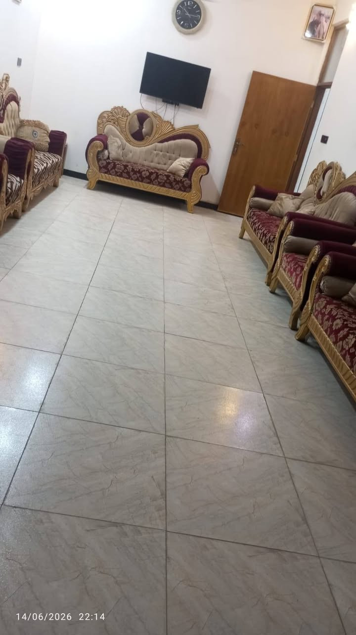 السلام عليكم تخم 2 10 مقاعد 
سعرهن ٨٥٠ وبي مجال مكاني حجي هندي رقم ***********
