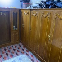 غرفه اخشاب • ميز تواليت • خدوش بسيطة