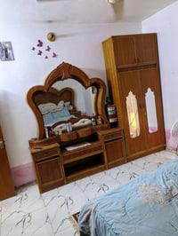 غرفه للبيع سعره 600 وبيه مجال للاستفسار 07819497517
