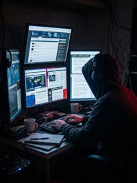 خدمات تواصل اجتماعي • حماية حسابات • تأمين حسابات • ترويج إعلانات • دع...