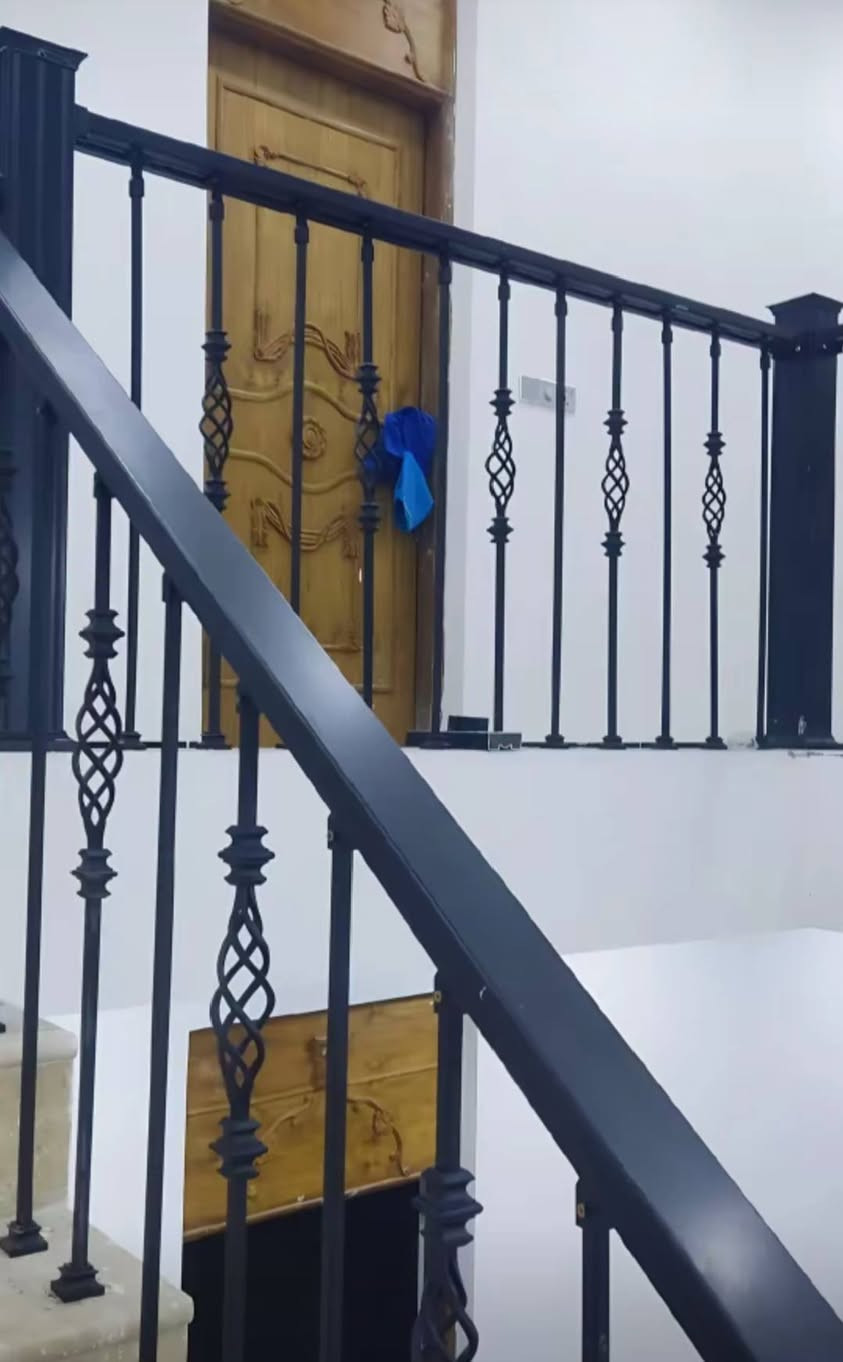 انتاج محجر درج درجه اولى مقاوم للاوزان الثقيله ضمان بي مدى الحياه النوعيه دنك كلاسيك يتوفر جميع الالوان بحسب الاختيار للاستفسار مراسله الصفحه او الاتصال على الارقام التاليه
***********

***********
