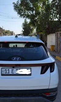 توسان للبيع موديل ٢٠٢٤ خليجي مكينة ٢٠٠٠ دوش رقم بغداد الجديد باسمي الس...