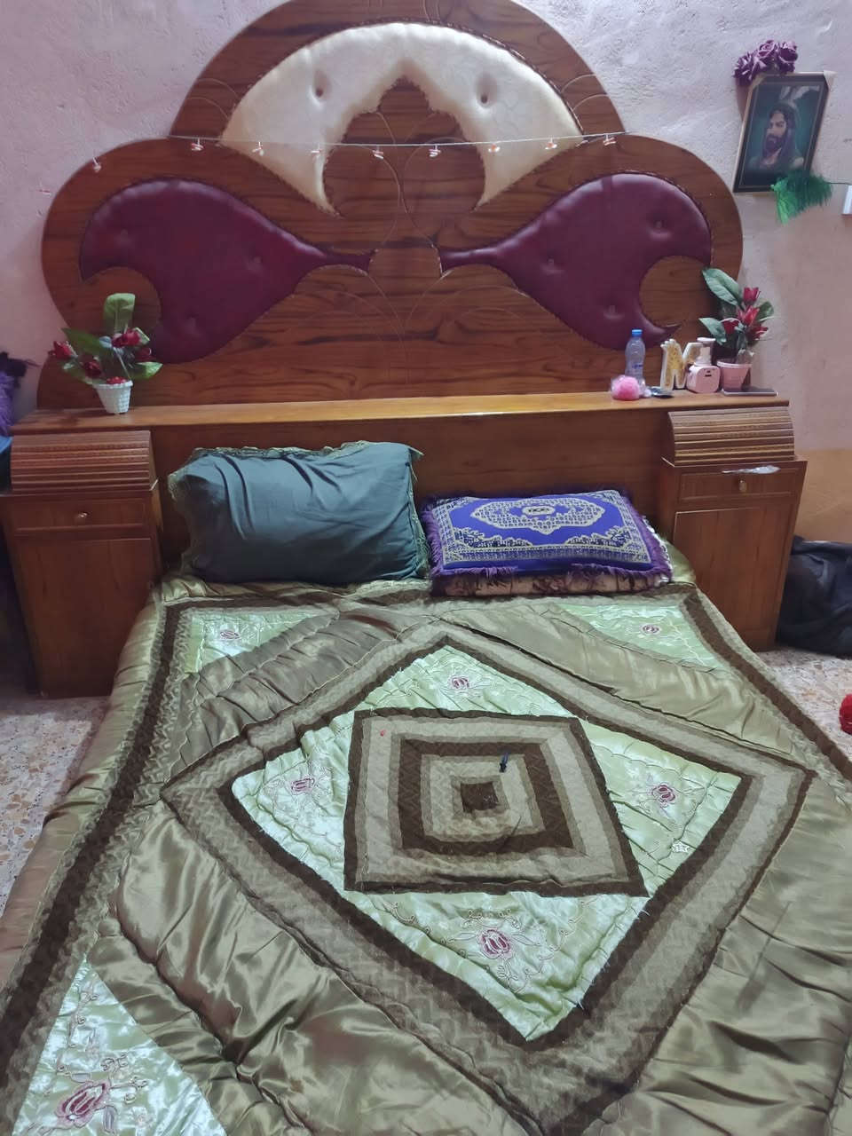 غرفه نوم للبيع ***********
