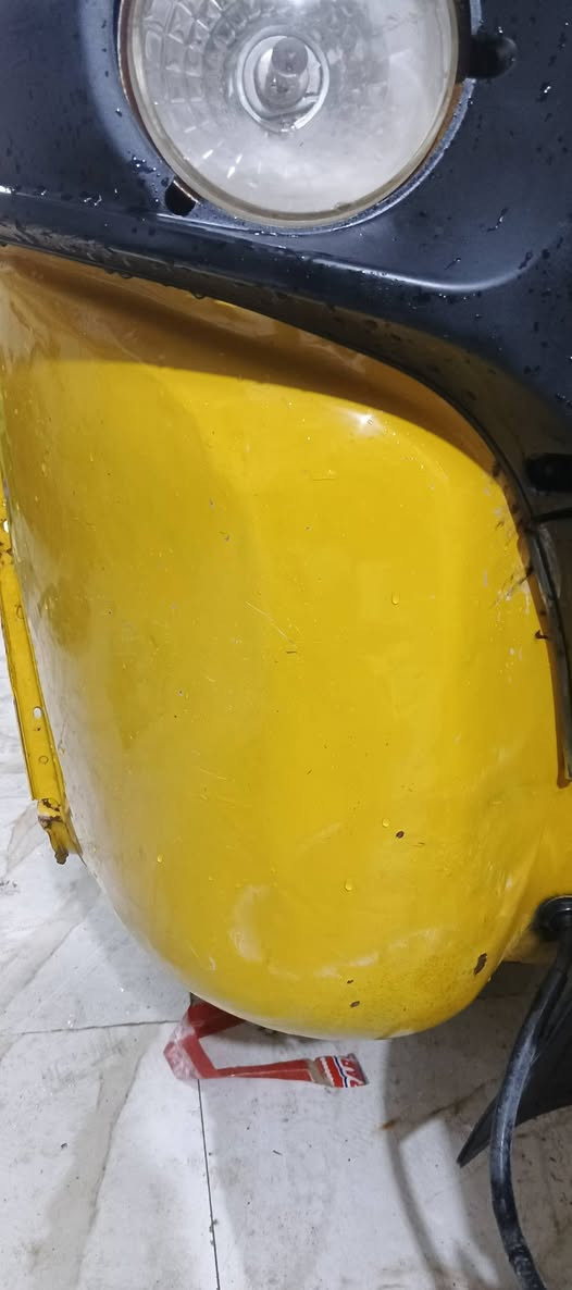 تكتك موديل 20 سنويه تجفيت جديد بيها لغد بارد وضربه صغيره بالصفحه مكاني المجر
***********
