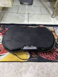 هزاز للجسم • ينحف البطن والأرداف • يشد الترهلات