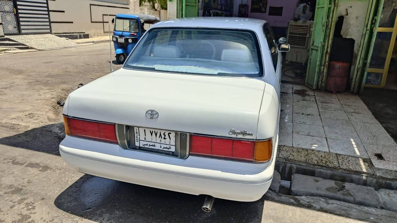 السلام عليكم أرنب  للبيع موديل 1993  رقم بصره مشروع وطني سياره أيسر بلاد مكينه فيفيتي2500 جاهزه كير مكينه حداديه تخم تاير مكفول من الظربه والكلبه والكص والعيب الشرعي سعر 50!وبيها مجال مكاني ميسان لعماره ***********
