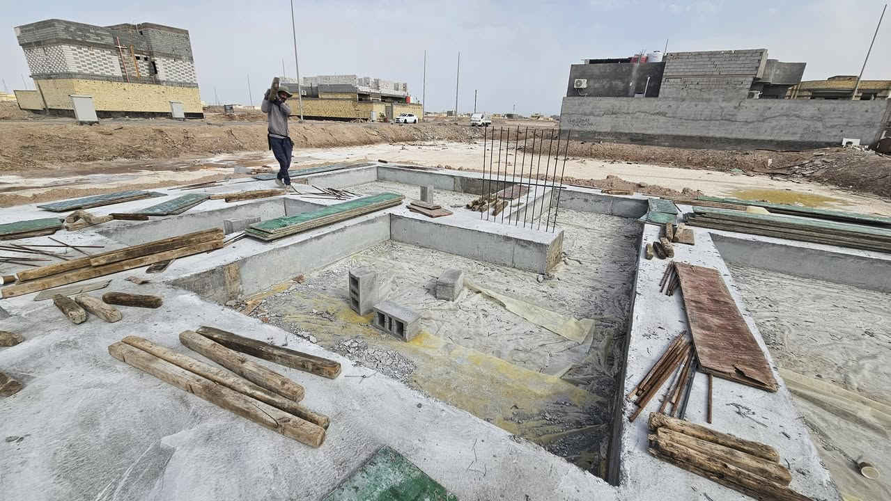 بعد فتح القالب الأساس شريطي مساحه 250m 
الموقع.بصره طوبه ونخليه افراز نفط 
الاستفسار سيد قاسم 
*********** 
مقاولات الصب 
***********
