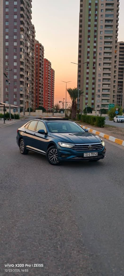Volkswagen Jetta 2021 SE 

3VWC57BU8MM015272

مەكينە:-  1.5 V4 turbo
ماوەی رۆیشتن :- 96000 mile  
مۆدێل:- 2021

پانوراما 
 شاشه گەورە 
کوشن جلد 
تحدید سرعه 
ويل 17
كوشن هیتەر
رادار پێشەوە 
برێک بەسمە 
بسمه
كاميرا 
حساس 
شفت كير سبورت 

🚘بۆنید سبوغە بێ ژوورەوە بێ ئایرباک  🚘

-  ژمارە مۆبایل 

 WhatsApp 

 *********** أربيل, العراق
