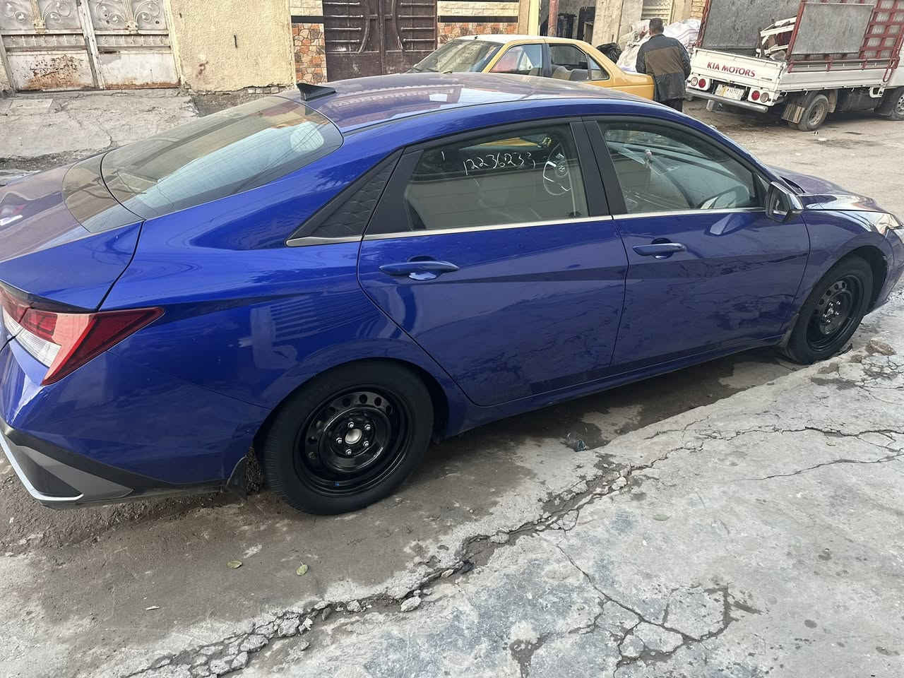 النترا 2024 وارد كندي 
ضربتهه جامغ وبنيد 
البنيد مبدل
والجاملغ بارد ولاقطرة صبغ 
السيارة مكفولة من اللغد والشاصي
مكينة دوش 2000
فول مواصفات ١/١
ميحتاج اذكر الموصفات معروفة الفول
ماشية  31500km قابل للزيادة 
السيارة شديت الهه منضومة غاز 
كلشي مناقصهه السيارة 
ب اسمي تحويل ثاني يوم 
مكاني الشعب 
السعر ١٦٨ ورقة
***********
