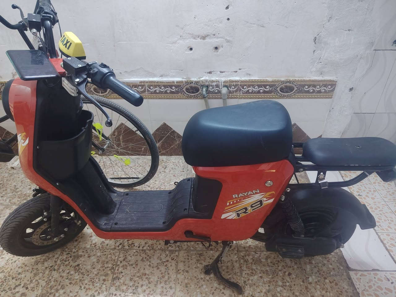 دراجه شحن لبيع دراجة جديدة كلش ما متعوبة سعر 400 بايسكل بناتي يابني جديد سعر قفل 100 عنوان الحولي الف دار ميسان *********** هاذ رقمي بية بس وتساب
