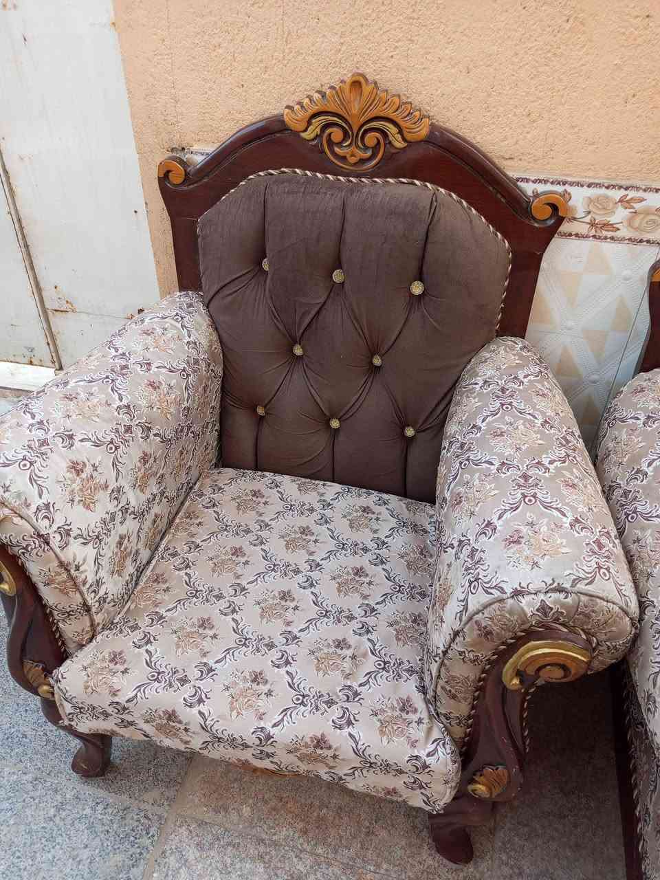 يالله تخم ملكي 6قطع 10 مقاعد زان كلش قوي ونضيف مابي ضرر السعر 325 وبي مجال لشراي ناصريه مركز ***********

