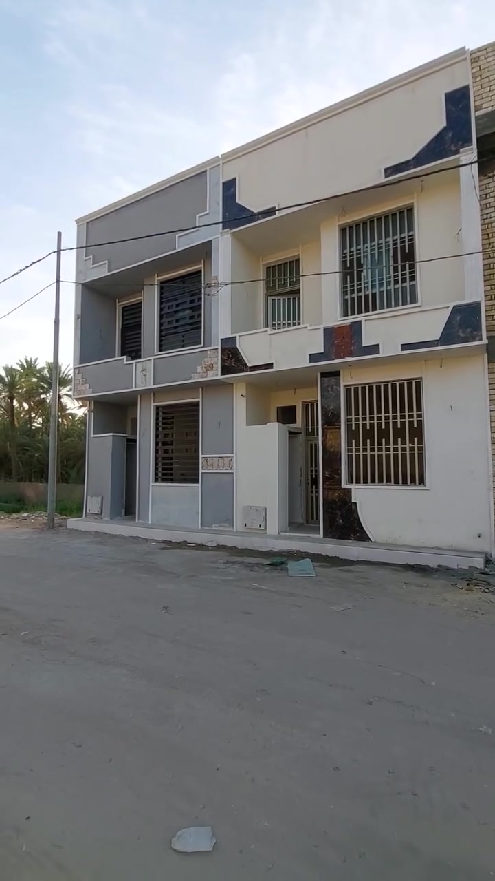 سلام عليكم 

دار سكن  البيع المساحه ٥٠ متر طابقين بناء حديث تسليم مفتاح 

العنوان كربلاء شارع البوبيات عمود ٤٩ 

نوع العقار طابو زراعي سند ٢٥ اقرار محكمه 

يتوفر جميع الخدمات ماء وكهرباءومجاري وتبليط شارع عرض ١٠ متر 

يبعد عن الامام الحسين ع ٢ كيلو 

الاستفسار الاتصال على الارقام التاليه

***********

***********
