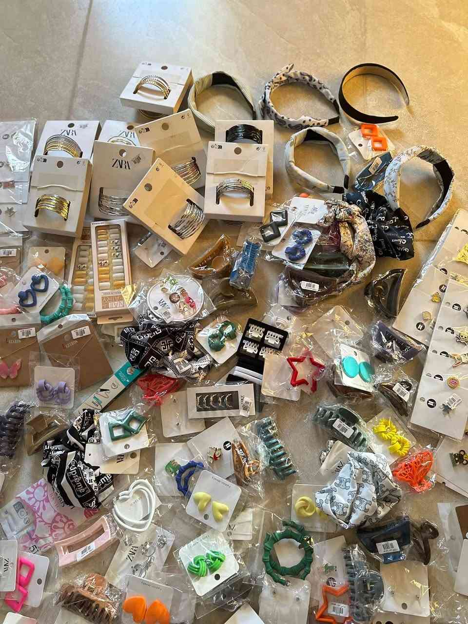 قطع محدودة من  الاكسسوارات الاوربية سعر القطعة الف دينار


**إذا كنت صاحب هذا الإعلان وتريد حذفه لأي سبب، رجاءا أرسل رسالة إلى الدعم الفني**