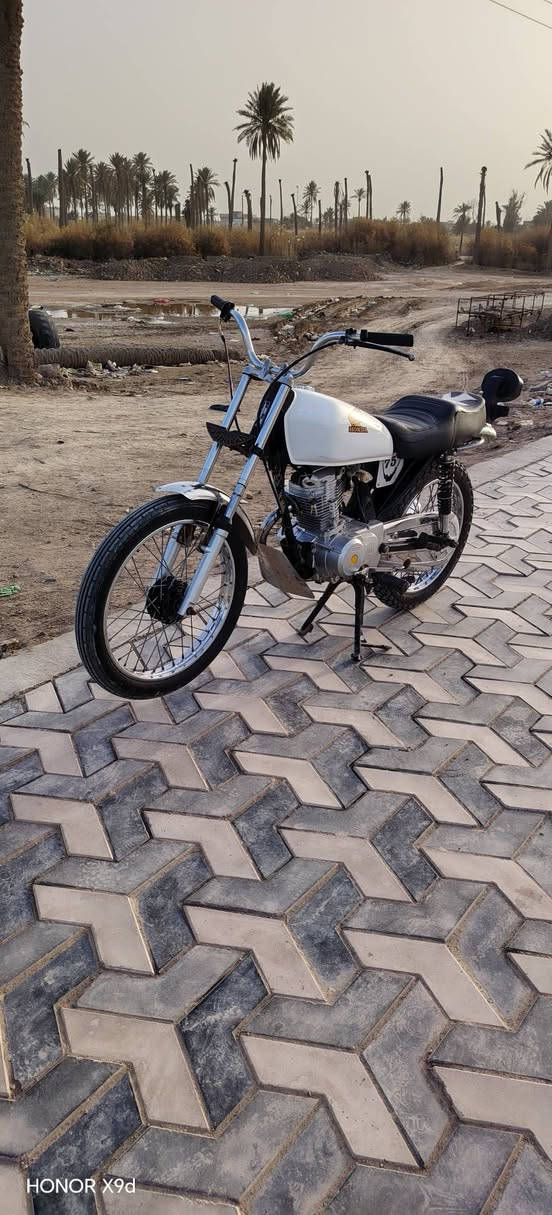 سلام عليكم دراجه للبيع شاصي نامه أوراق اصولي اداورلك من الوكيل شاصي موديل 2020 تمعير 25دراجه دراجه ما عايزه برغي العنوان الديوانيه الحمزه الشرقي
رقمي ***********
