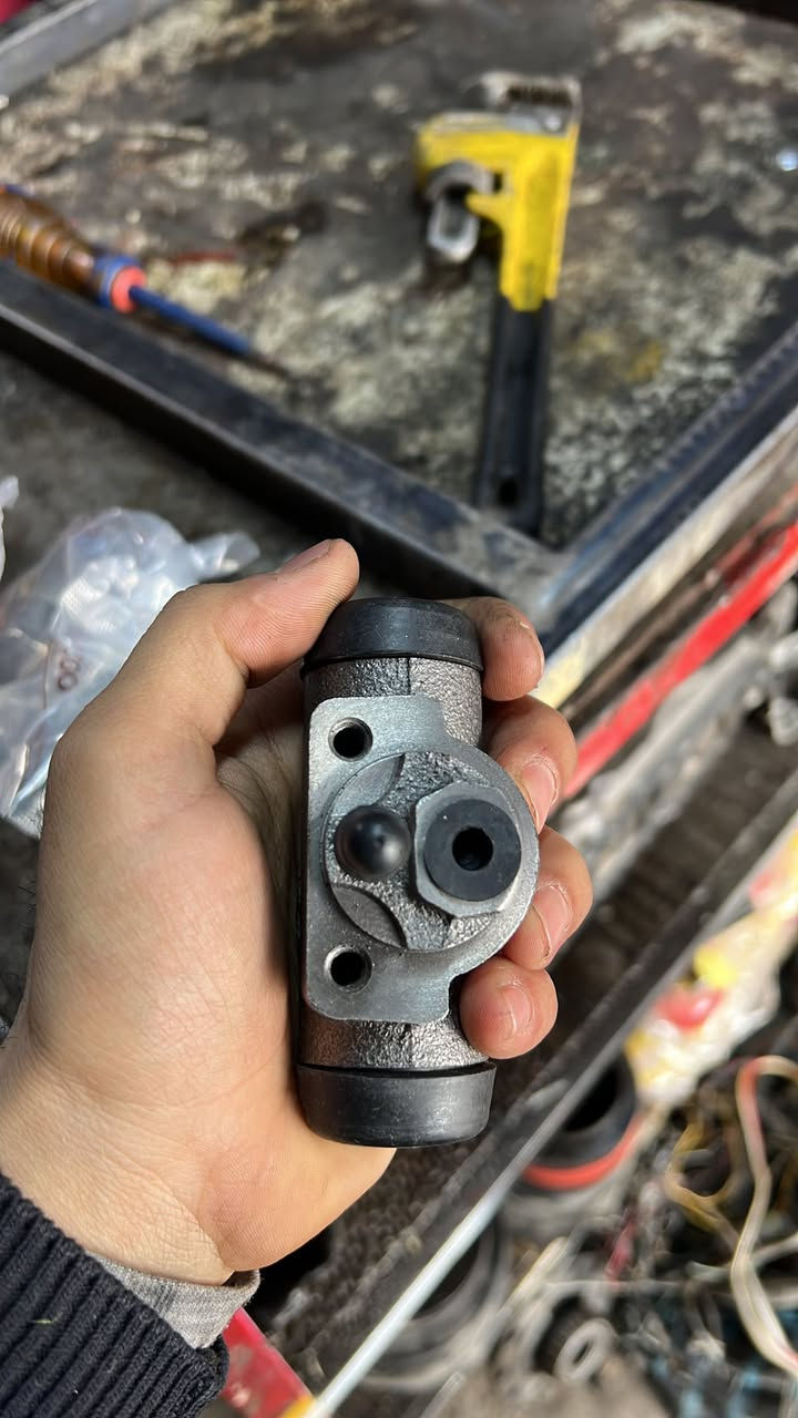 🔹پارچەی #کیاسپۆرتاج مۆدیل کۆن ١٩٩٣ تا ٢٠٠٤  بەردەستە 
 
⚜️ لایت + سکن + بەکلایت گشتی بەردەستە

▪️دەبۆی رەیسی - دەبۆ کلاج سەرێ و خوارێ...  

▪️ڕۆط کورت و درێژ  - ڤۆڵت  - دەبڵی دواوە + پێشەوە...

🔸هەر ئەشیایەک پەیوەندی بەکیا سپۆرتاج مۆدیل١٩٩٣-٢٠٠٤  بێ بەردەستە
-----
--
-
#هەموو جۆرە کێشەیەکی سپۆرتاجی قدیم لای ئێمە چارەسەر دەکرێ بەگرەنتی...
-----
---
حاجیاوا : سناعە بەرامبەر دەرگای مزگەوتی ناو سناعە
--------
🚕🚕گەیاندنمان هەیە بۆ هەموو عراق🚕🚕
🚕🚕توصیل کل عراق 🚕🚕
------
📩WhatsApp & Viber 
---
***********
***********
***********
-----------
Rawsht u Balen
