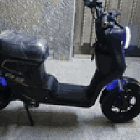 دراجة شحن ار 9للبيع نضيفة وكاملة السعر 450 الرقم 07749760057