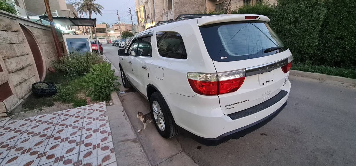 السلام عليكم
من رخصة الادمنية المحترمين . 
دوج دورنكو خليجي ٢٠١٣  السيارة ادوات ادوات حاوية سيارة على وضع الشركة محرك هيمي كير ومحرك كفالة . غرفة جلد رصاصي جديدة جدا . كشنات كهرباء اشارة بالمري والمري قلاب . صدر امامي وخلفي جديد وتخم تاير جديد . مكفولة من الكص والحادث والعشائر . قطعة صبغ وحدة . مكان السيارة بغداد السيدية . للاتصال 
*********** . بيع فقط بدون مراوس والسعر ١٠٥ $ .
