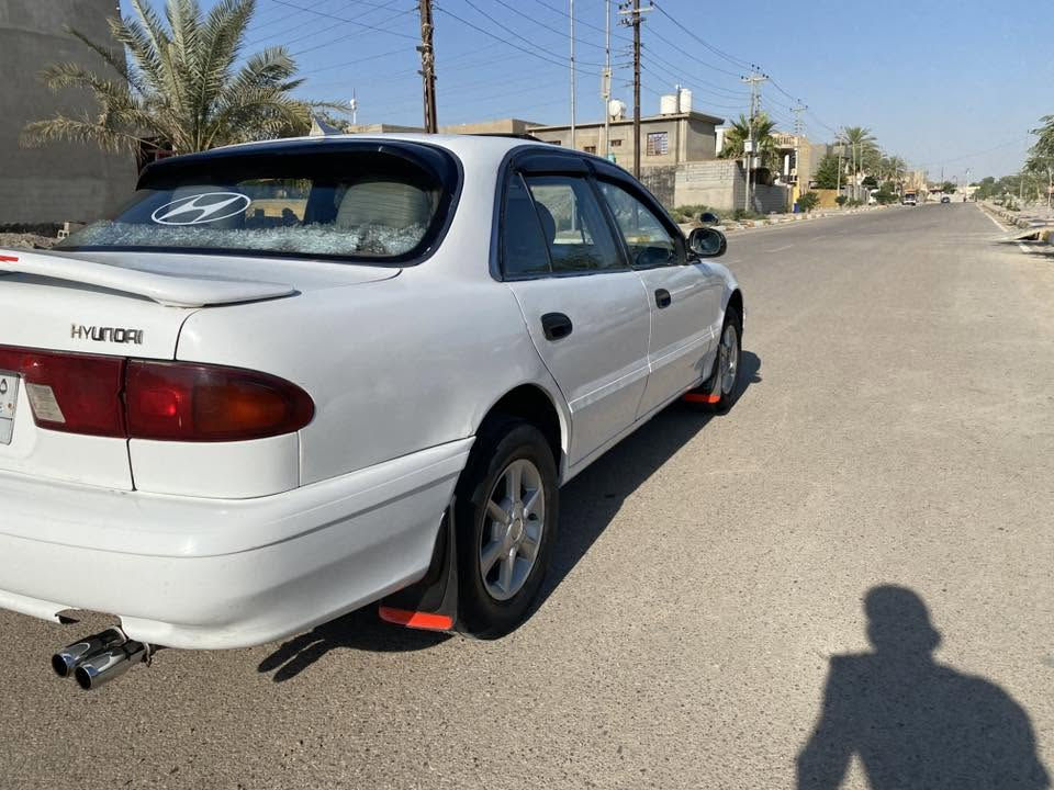 السلام عليكم سوناتا 2 رقم بغداد شرط التحويل  سنويه ما صاقطه  كير عادي جديد ومحرك  حاويه 
جديد لا صرف ولا بخار صدر تخم تاير جديد غرفه جديده حلوه سياره   كله شغال كهربائياته  فقط تبريد نقص كلج  السعر 43 وبيه مجال قليل الرقم ***********
