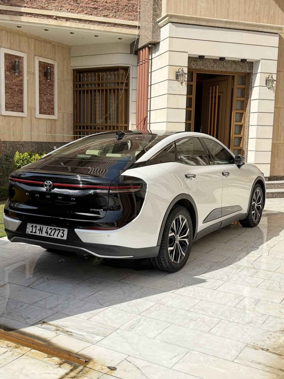 كراون ٢٠٢٣ هايبرد خليجي وكاله عبداللطيف
ماشيه ٢٩ الف كيلو حقيقي فقط
مغلفه ppf بالكامل
كفاله عامه من كلشي جديدة
رقم بغداد الجديد سنويه بسمي تحويل ثاني يوم
لون ابيض و اسود بالسنويه ابيض متغير بلادي
مواصفات بلاتينيوم فول الفول رادارات كامرات ٣٦٠ لايت عدسات خمسه متفاعل مع الطريق تبريد كشنات اوتو هولد و هاندبريك دكمه برده خلفيه كشنات خلفيه كهرباء بصمه اربع ابواب و جنطه فتحه سقف مري اوتو

مكان السيارة زيونه 

رقمي واتساب و اتصال ***********
