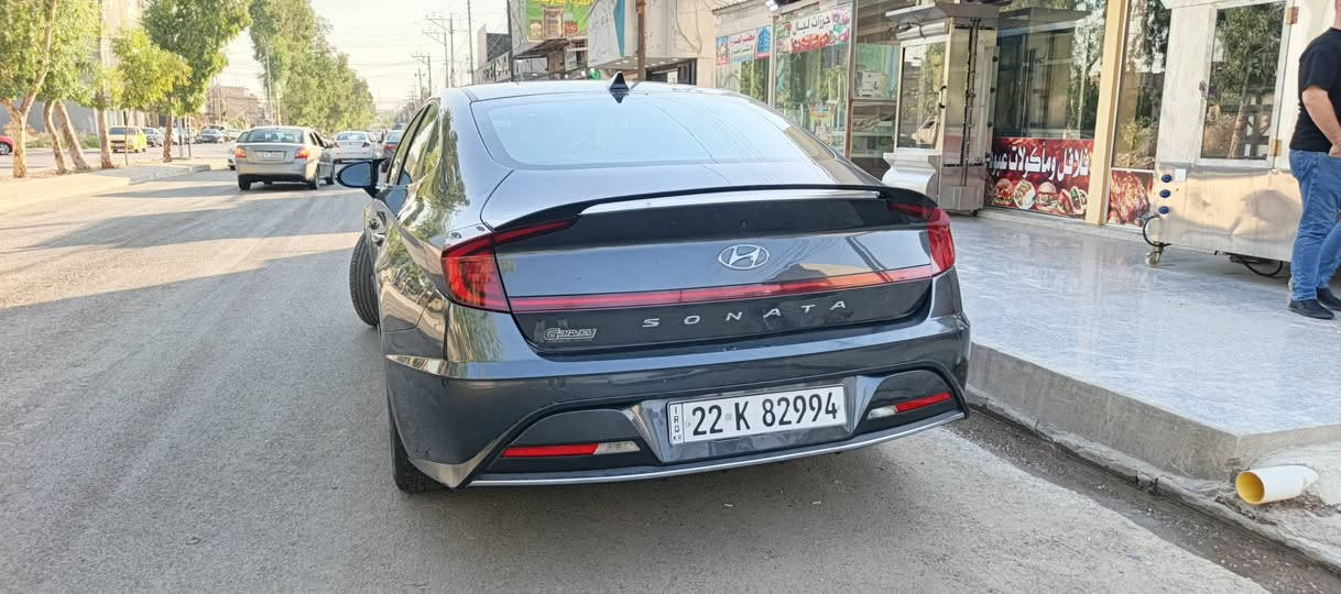 بيع او مراوس هونداي سوناتا موديل ٢٢ صبغ قطعة وحدي ومكانتين بارد اربكات سليمة بجم كبس ماشية ٨٢ الف سيارة جديدة محرك ٢٥٠٠ المرغوب سيارة وضع شركة وجاهزة وشرط تحويل مكينة وكير شرط تبريد ثلج 
بجم زنون 
قيادة ذاتية
مانع انزلاق
هندبريك بصمة
شاشة كبيرة
رادار امامي 
كير دكم
توقف ذاتي 
تحديد مسار
اوتو هولد
اوتو ستوب
اربع انضمة قيادة
كاميرغ دوار
طخم تاية جديد
سعر ١٤٠ وبيها مجال شراي خابر على هذا الرقم
***********
***********
مكانها موصل
