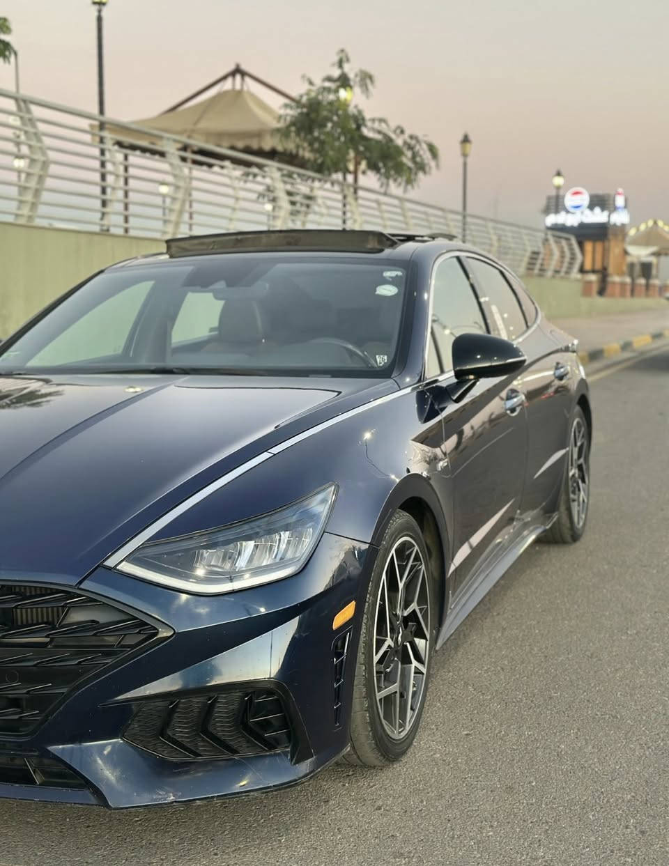 السلام عليكم بيع او مراوس حسب القناعة 
سوناتا ان لاين(2500) تيربو مرغوب 
موديل :2021
‏NLINE : الصنف
سعة المحرك : تتمتع سوناتا N Line الجديدة كلياً
بمحرك توربو GDi 2.5 يولد قوة قصوى تبلغ 290
حصاناً مع كير دبل كلج 8 نمر

اللون الداخلي : جلد وكنتاره رصاصي
نظام توقف تلقائي عند الرجوع
ويل كب NLINE 
‏BOSE  سستم صوت
أكياس هوائية: 10 (جميع الايرباكات اصليه)
المصابيح: زينون - إضاءة ليد- ليزر
‏carplay نظام-
لون نيلي
ماشيه 36 وقابل للزيادة 
رقم اربيل 
# الحادث جاملغ مبدل نفس اللون 
 شواصي مكينه كير كفاله
موصفات السيارة
نشغيل بصمه
بانوراما+تبريد قطعين+تبريد شاشة بيانو منفصل تشغيل عن بعد
قياده ذاتيه
تحديد مسار
تنبيه خروج عن المسار
نقطه عمياء
4 رادارات  2  أمامي و 2 خلفي
شاشه كبيره +كامره دواره دقه عالية
لايت زنون 4عدسات الانارة الداخلية لد
فول تحكم ستيرن
+كير بصمة +هاند بريك بصمه+أبواب بصمة
اوتو هولد +حجر بيئة بلادي
كشن السائق كهرباء +بالكشنات الامامية حضن سبورت
شحن واير لس
شحن السريع
دشبول دجتل متغيل الالون مع وضعيات القياده
٤وضعيات قيادة
نظام ترحيب عند الاقتراب
نضام اوتو هولد-12 سماعة داخلية
رادار جانبي بالمري +اشاير بالمري
مانع تصادم امامي خلفي
رقم ***********
