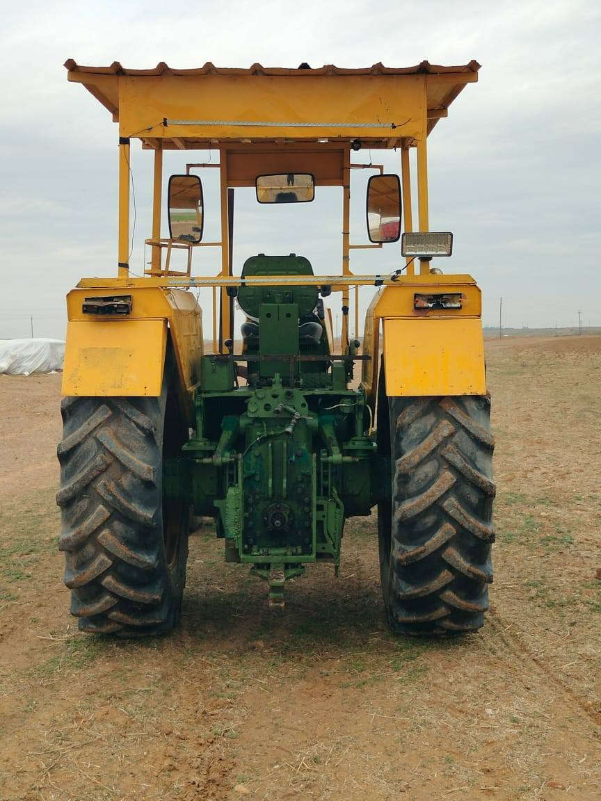 اسلام عليكم
تركتر عنتر للبيع حجم ١٢١ جاهز للعمل رقم ديالى السعر 12 ونص للتواصل 
***********
***********
