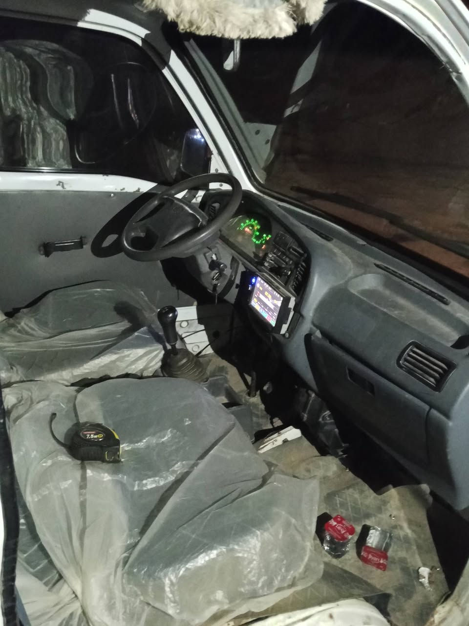 السلام عليكم فاو قمارة وربع 2006 اوراقها كاملة محرك جديد قبل أسبوع شديته كير شرط كهربائيات كلها شغاله أربع تايرات جديده بطاريه جديده السعر 21وبيها مجال بسيط الهاتف ***********
