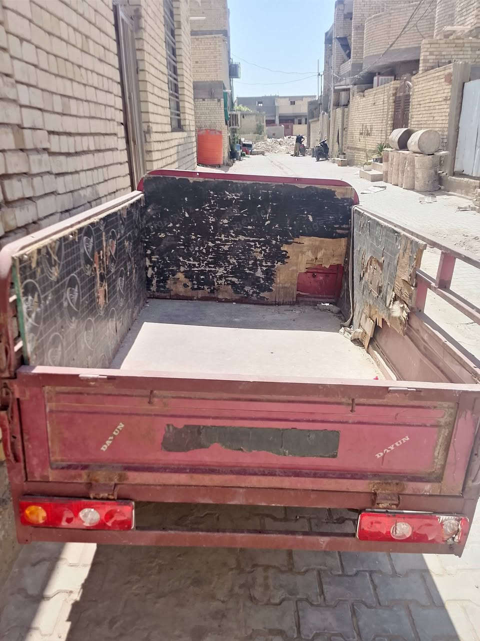 السلام عليكم ستوتة موديل ٢٢
مكينتها ٢٣ كلها شغالة سلف وهندر يرادله فقط صجمات سلف ٥ الالف ميكلف اوراقها كاملة الستوتة صارلها اكثر من شهر طابكة ما مشتغل بيها حتى غسل ما غسلتها مستعجل على بيعتها 
سعرها 1300 وبيها مجال 
عنواني الشعلة الدوانم  
***********
