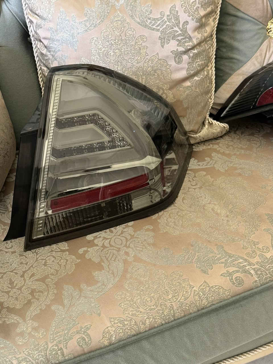 للبيع بك لايتات امزون استخدام قليل
السعر 350 وبيهن مجال بسيط


**إذا كنت صاحب هذا الإعلان وتريد حذفه لأي سبب، رجاءا أرسل رسالة إلى الدعم الفني**